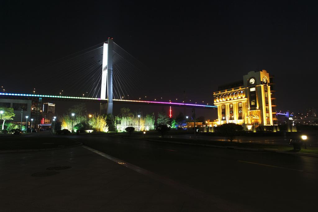 Shanghai Eiffelton Hotel Exterior photo